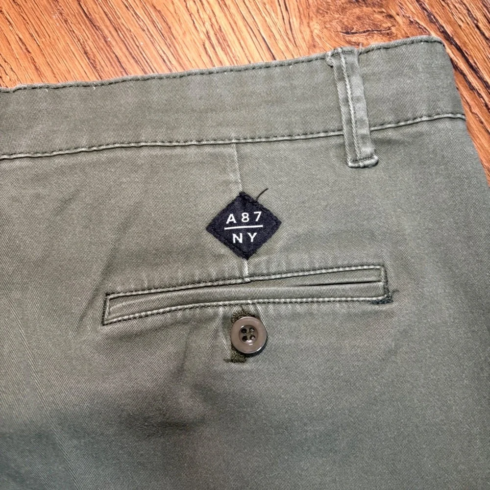 Aeropostale Mens Olive‎ Green Chino Shorts Size 32 Stretch Flat Front Casual